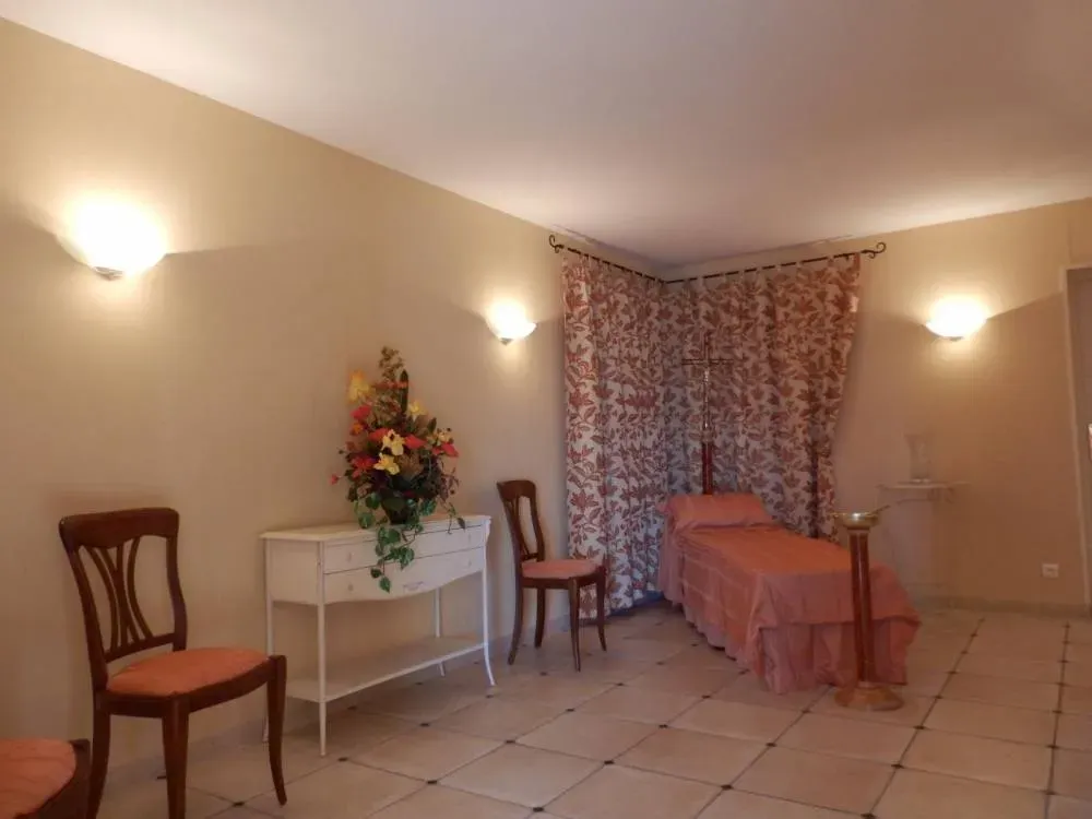 Chambre funéraire près de Montmartin en Graignes